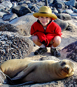 Family-trips-to-Galapagos-on-Summer3