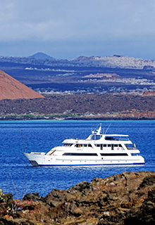 galapagos-cruises