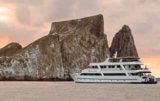 Galapagos-Sea-Star-Journey-10